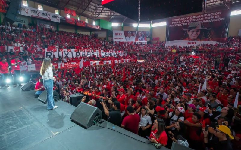 Poll Decline & Internal Strife: LIBRE in Honduras